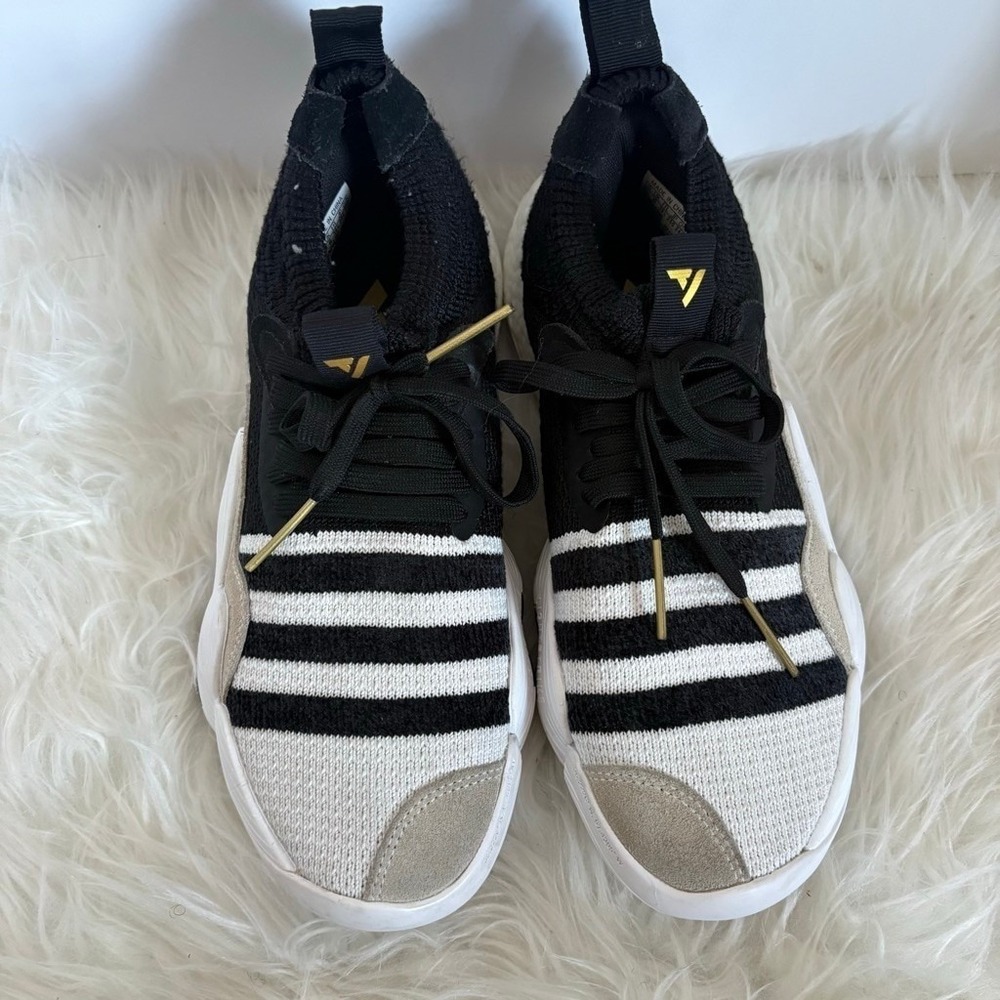 Adidas Trae Young 2 Super Villain White Black Sneakers Boys 6.5 Women 8 H06473 - Picture 13 of 16